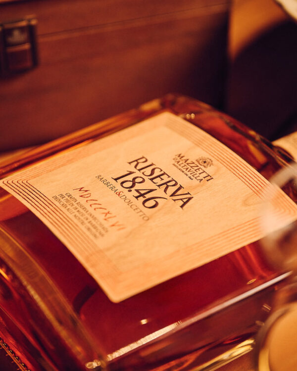Grappa Riserva 18.46 Dolcetto e Barbera Mazzetti D'altavilla - immagine 3