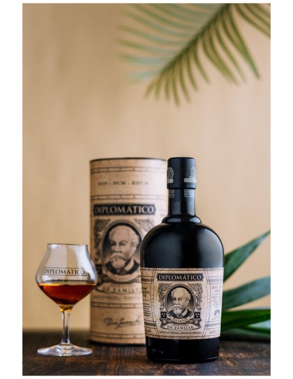 Diplomatico - Seleccion de Familia - 12 anni Diplomatico - Seleccion de Familia - 12 anni