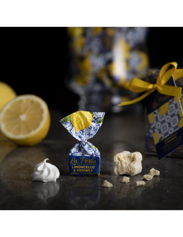 Tartufo di cioccolato la Perla Limoncello e Meringa in sacchetto da 100g Tartufo di cioccolato la Perla Limoncello e Meringa in sacchetto da 100g