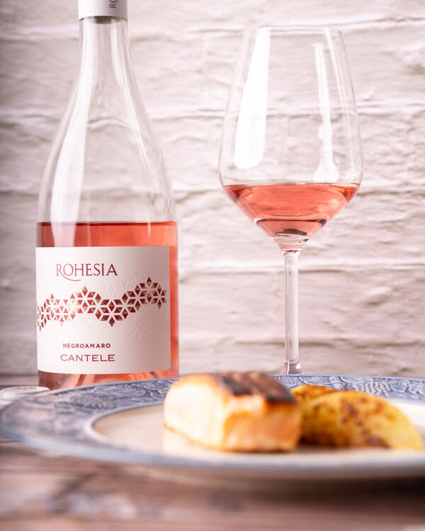 "Rohesia" Salento IGT Negroamaro Rosato Cantele 2025 - immagine 3
