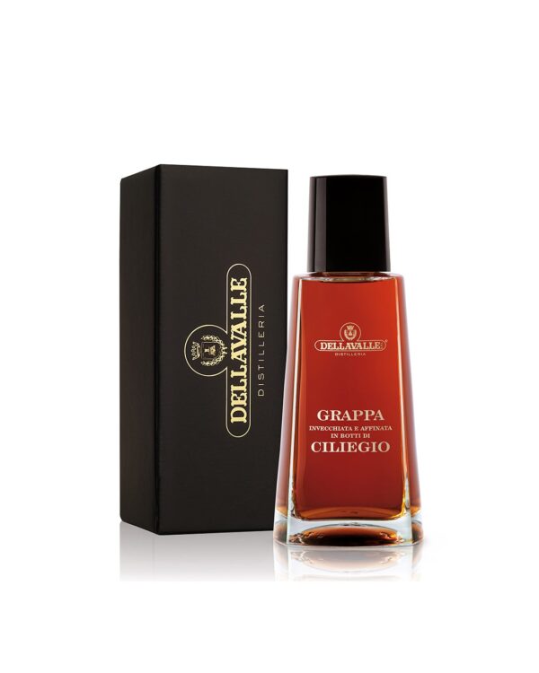 Grappa Dellavalle Affinata in botte di ciliegio