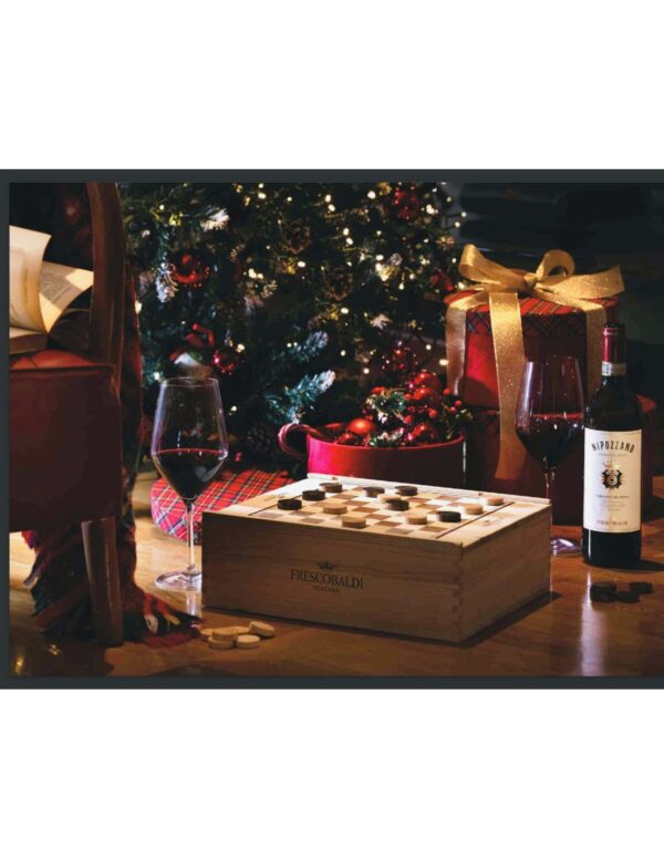 “La Dama di Castello di Nipozzano” – Frescobaldi (3 bottiglie in cassa legno + gioco)