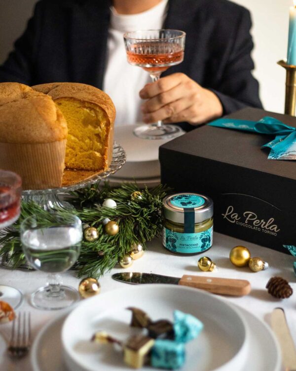 La Perla Panettone Pandorato, Crema Pistacchio, Tartufi. Bauletto regalo - immagine 3