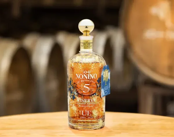 UE Acquavite d'uva Nonino Monovitigni Riserva 5 anni Limited Edition - immagine 2