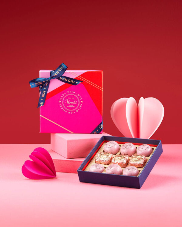 Cofanetto Venchi con cioccolatini BacioDiDama e Chocoviar 158 g
