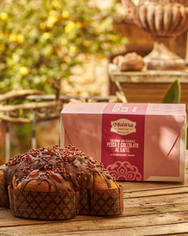 Colomba Artigianale Mulara Pesca e Cioccolato al Latte - immagine 1