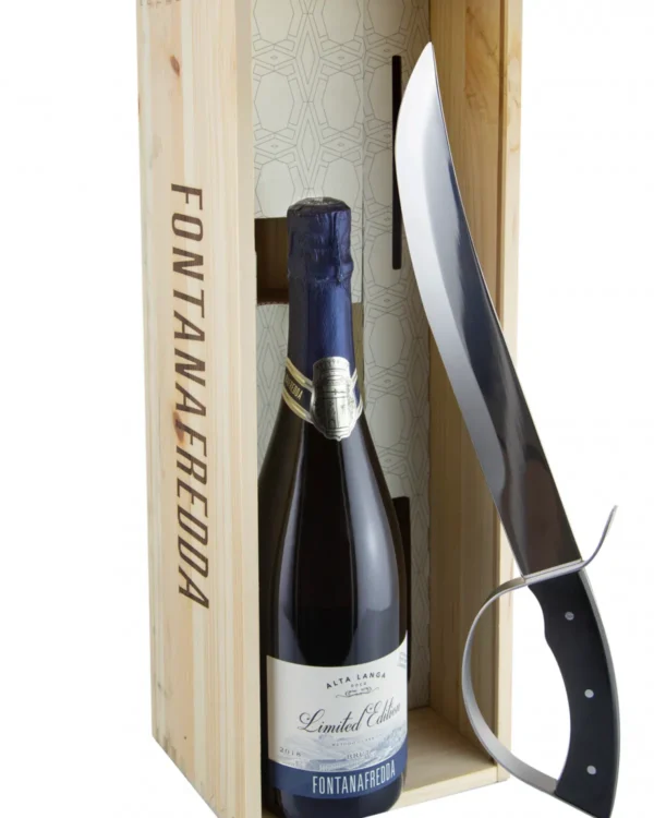 Alta Langa Brut DOCG Limited Edition 2021  Fontanafredda (confezione con sciabola) - immagine 1