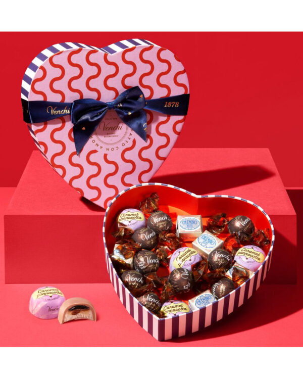 Confezione Cuore con Cioccolatini assortiti 240 g - immagine 1